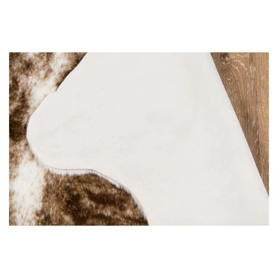 5'3"X7'10" Cow Loomed Novelty Area Rug Brown - Erin Gates By Momeni 4 5'3"X7'10" Cow Loomed Novelty Area Rug Brown - Erin Gates By Momeni - Image 4