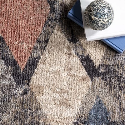 NuLOOM Saoirse Distressed Trellis Area Rug 5 NuLOOM Saoirse Distressed Trellis Area Rug - Image 5