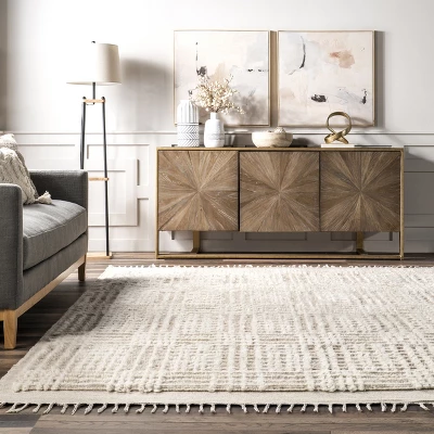 Arvin Olano X RugsUSA - Crissy Crosshatch Shag Wool Area Rug 7 Arvin Olano X RugsUSA - Crissy Crosshatch Shag Wool Area Rug - Image 7