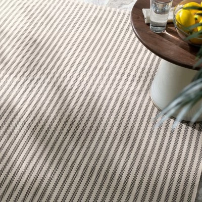 Home Conservatory Pinstripe Handwoven Indoor/Outdoor Area Rug 5 Home Conservatory Pinstripe Handwoven Indoor/Outdoor Area Rug - Image 5