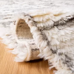 Manhattan MAN469 Hand Knotted Area Rug - Safavieh -Rug Sales Store GUEST 8fb2d2b6 fddb 4788 a9ab 8e6d220545bc