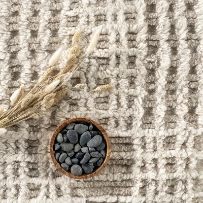 Arvin Olano X RugsUSA - Crissy Crosshatch Shag Wool Area Rug 5 Arvin Olano X RugsUSA - Crissy Crosshatch Shag Wool Area Rug - Image 5