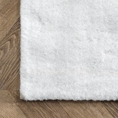 NuLOOM Layne Soft Silky Faux Rabbit Area Rug 4 NuLOOM Layne Soft Silky Faux Rabbit Area Rug - Image 4