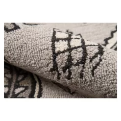 Tahoe Tarent Geometric Tufted Accent Rug - Momeni