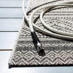 Courtyard CY8168 Power Loomed Indoor/Outdoor Area Rug - Safavieh