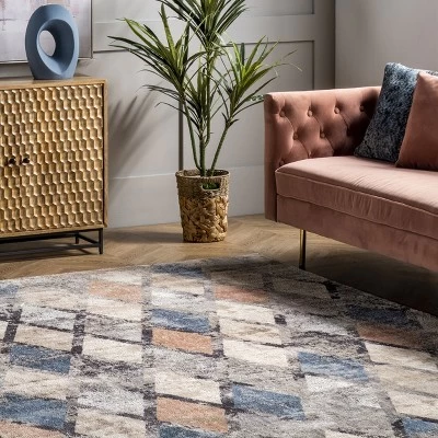 NuLOOM Saoirse Distressed Trellis Area Rug 8 NuLOOM Saoirse Distressed Trellis Area Rug - Image 8