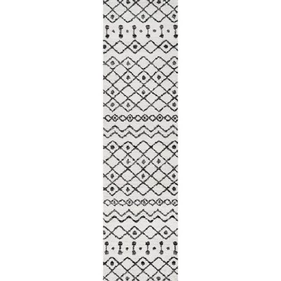 Aksil Moroccan Beni Souk Area Rug - JONATHAN Y 1 Aksil Moroccan Beni Souk Area Rug - JONATHAN Y