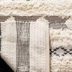 Ashlee Geometric Design Woven Rug - Safavieh -Rug Sales Store GUEST dfae655e b7d3 49ee b1ee 6266f98ee119