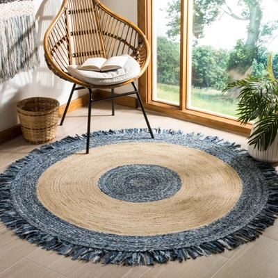 Jeanne Solid Woven Area Rug - Safavieh 2 Jeanne Solid Woven Area Rug - Safavieh - Image 2
