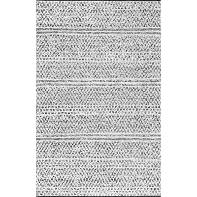 NuLOOM Natosha Indoor/Outdoor Chevron Striped Area Rug 14 NuLOOM Natosha Indoor/Outdoor Chevron Striped Area Rug - Image 14