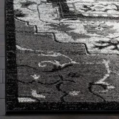 Nilda Medallion Light Area Rug - Safavieh